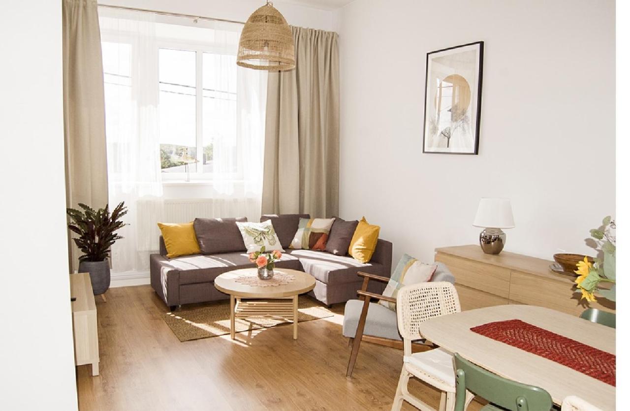 Apartament Na Jeziornej Картузи Екстериор снимка
